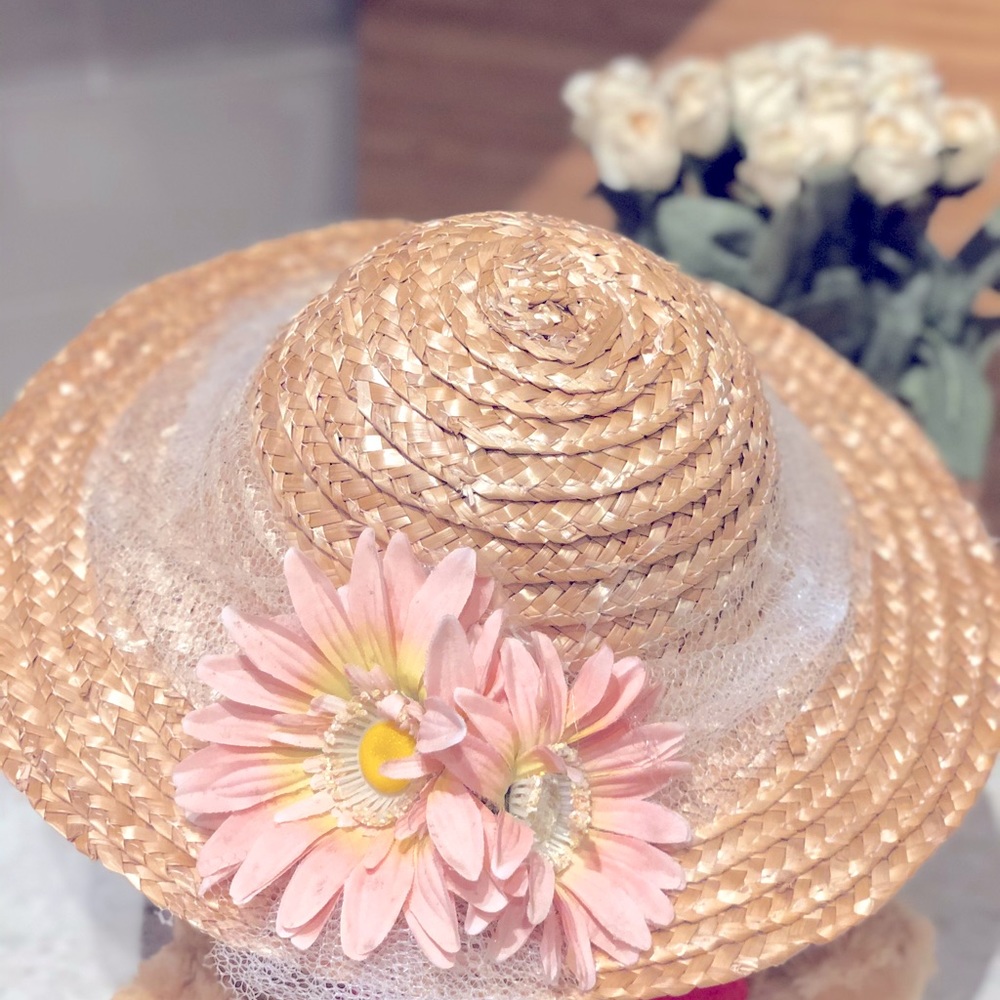 Straw sun hat